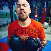 Profesor y preparador físico de boxeo y MMA